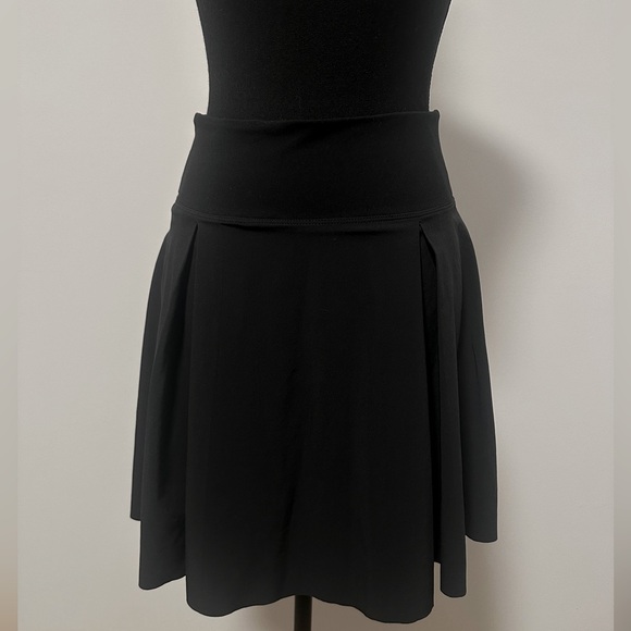 Nike skirt - Picture 1 of 4